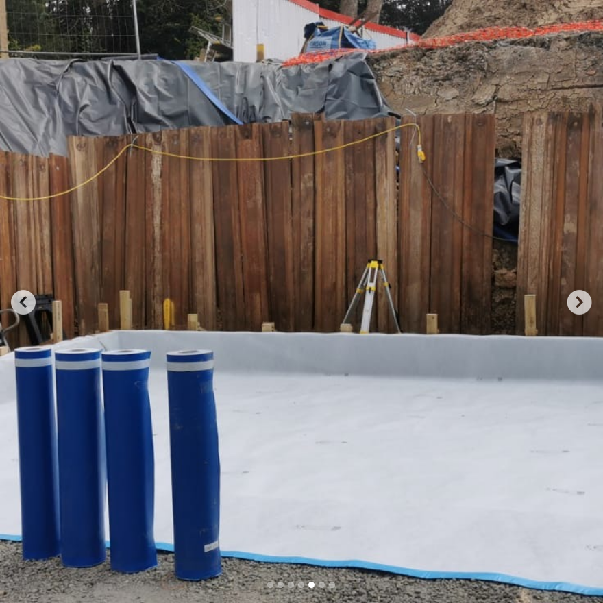 APGoochLtd's tweet photo. Newton Hydrobond pre-applied Type A waterproofing membrane applied beneath the floor slab on this project in Dulwich, South London (SE21).

Stepoc blockwork will be constructed to form the basement; we will then return to Install Newton Hydrobond 2K Flex and Geotextile membrane https://t.co/5QItb8CD4h