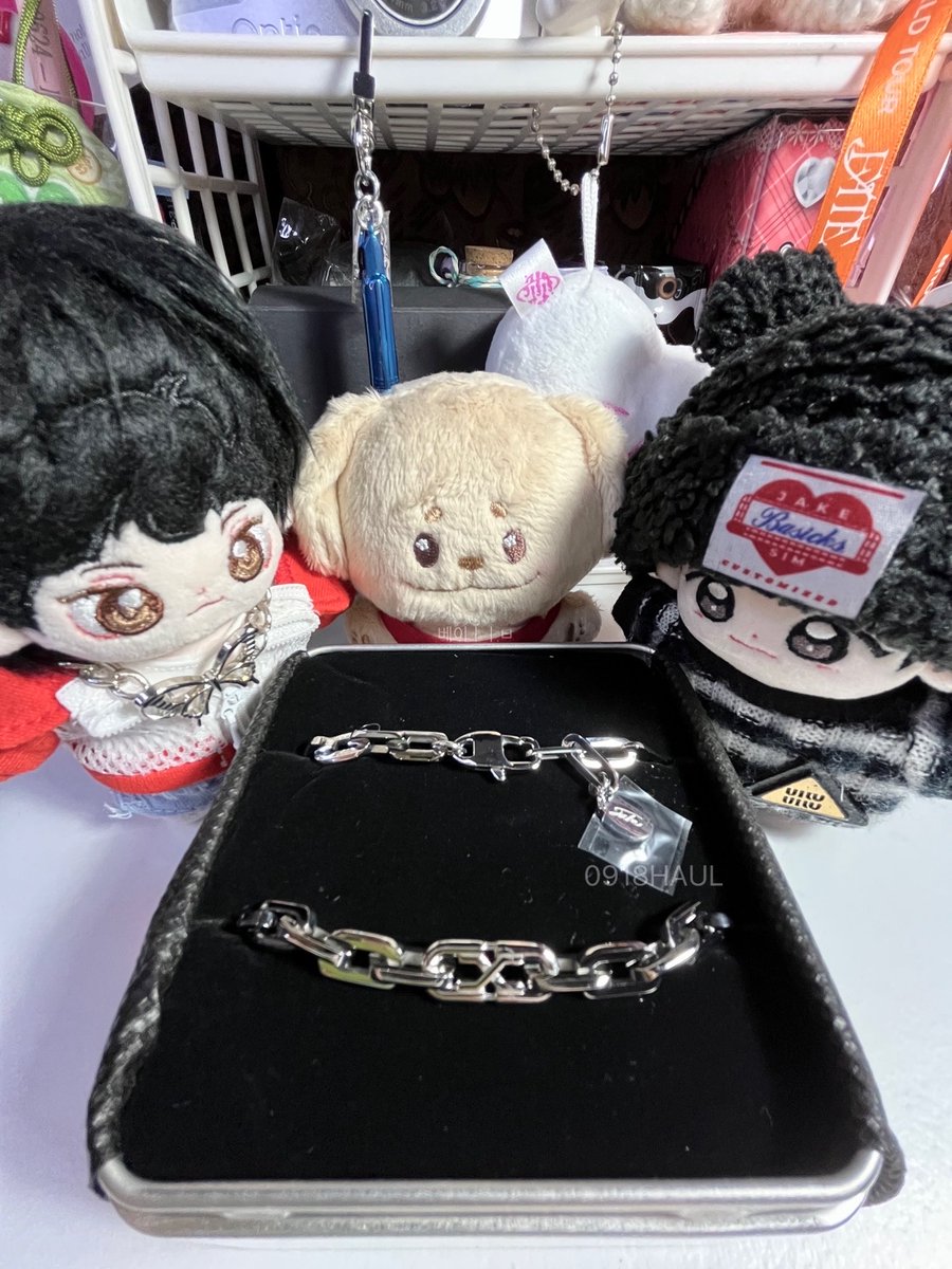 0918HAUL's tweet photo. 📮 • • • • 💌 #0918Mails
── .✦ Artist-Made Collection by Jake {connect - necklace } 📿₊˚˖
exactly 1 week after checkout, nasa ph na amc ko. tysm for the smooth and fast transaction🫶🏻 til next time
lesson learned: bagay sakin ˢⁱ ʲᵃᵏᵉ 🙂↕️
𓂃@kungyazstore ♥︎% https://t.co/4Rs7lKoSjq