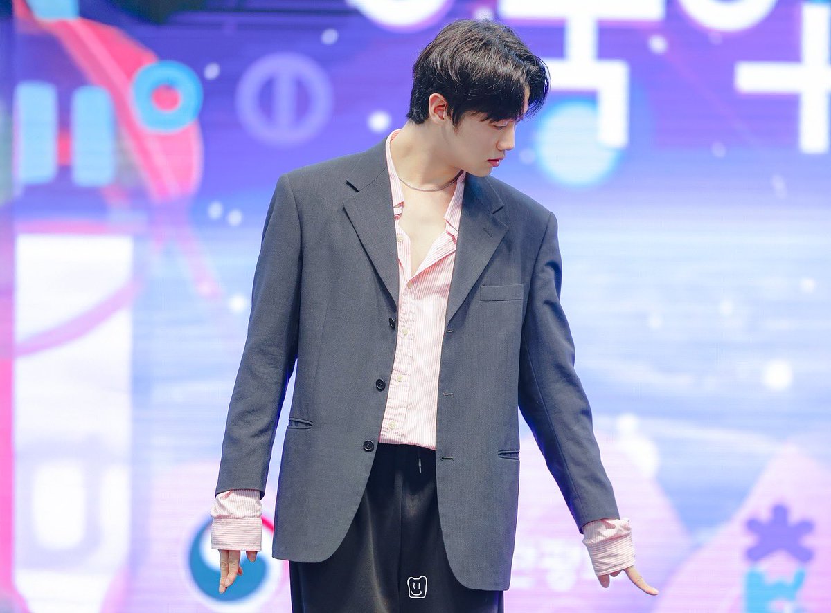 steelsikbbang's tweet photo. 251005 #영동세계국악엑스포 리허설

#Altimeets #박준우 https://t.co/xSiuYh08ig