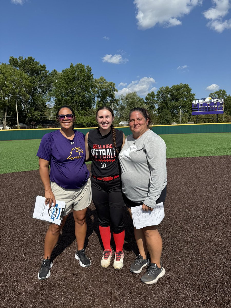 Last Sunday I attended the Ashland University Softball Camp. Thank you so much to these wonderful coaches, Lane Leedy and Jackie Price, for the experience! I had lots of fun!💛💜💥🥎