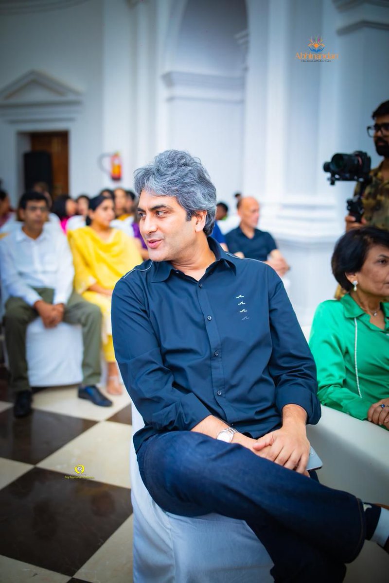 soulnhappiiness's tweet image. Watching the favourite show of the millions 👨‍❤️‍👨💏👩‍❤️‍👨
#DecodeWithSudhirChaudhary 💯✨⚡💫🧿