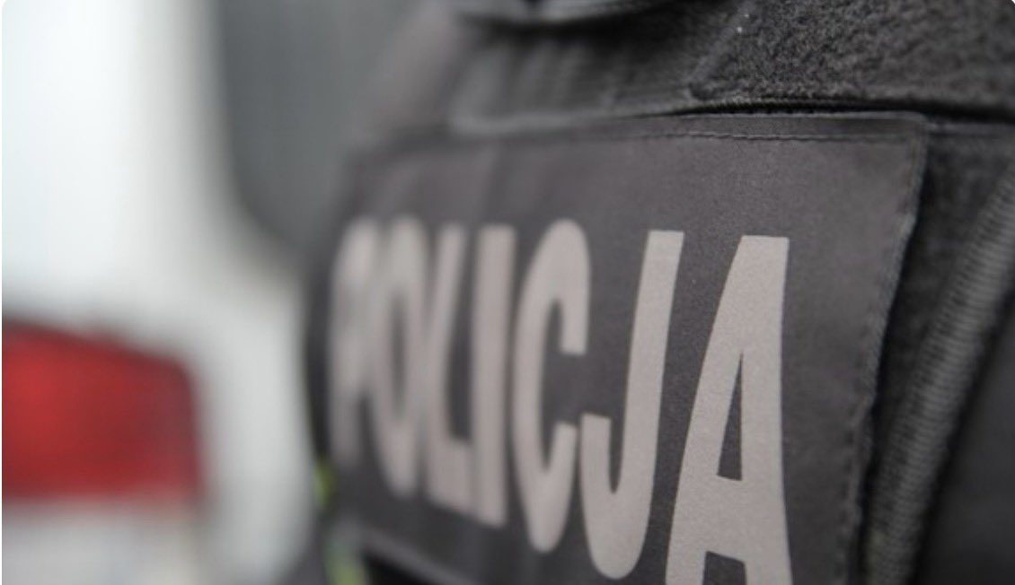 Informujemy, że poszukiwania 63-letniego mieszkańca gm. Osiek w powiecie staszowskim, zostały zakończone. 
Ciało mężczyzny zostało odnalezione i zabezpieczone do sekcji zwłok. Na miejscu zdarzenia pracują policjanci i prokurator. Ustalane są okoliczności śmierci mężczyzny.