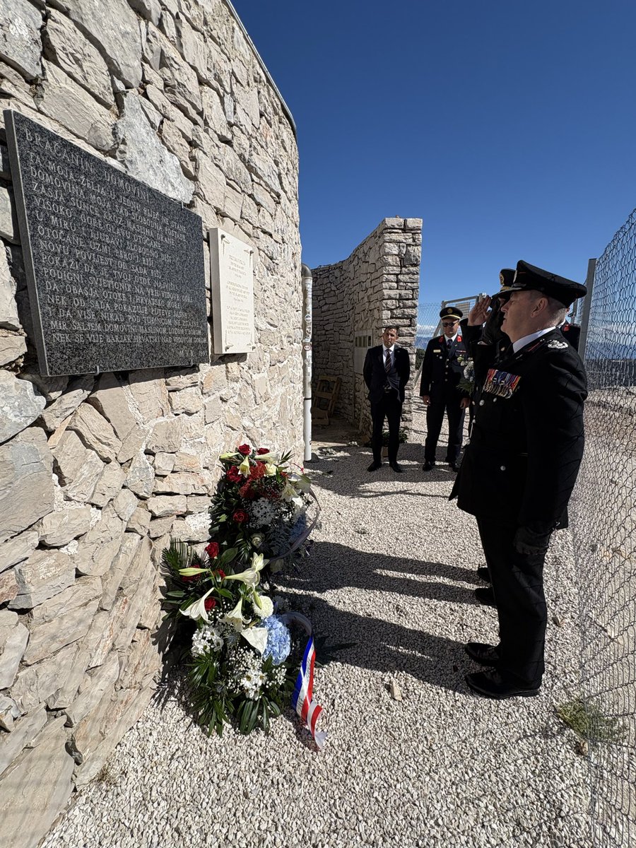 patel_javed's tweet image. Honouring Royal Marines from 40 &amp;amp; 43 Commandos &amp;amp; Highland Light Infantry, who in 1944 took part in operation Flounced alongside US Special Forces and Dalmatian Partisans to liberate the island from occupying Nazi forces and helping to defeat fascism in Croatia #LestWeForget