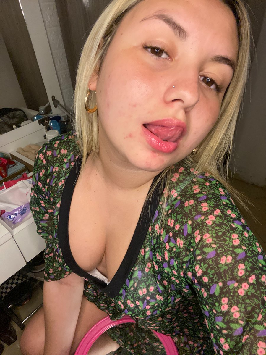 Grace_Moonn's tweet photo. Cum hungry, cock needy. Wreck this pussy now. FREE LINK ⬇️ https://t.co/4n6TNAaPdd