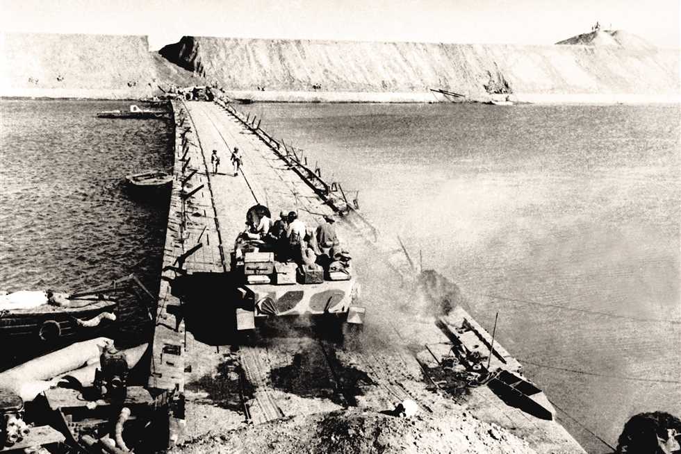 لقد كان الليل طويلا وثقيلا ولكن الأمة لم تفقد إيمانها أبدا بطلوع الفجر.🇪🇬
خطاب النصر✌️ لزعيم الراحل
( محمد أنور السادات) 
#نصر_أكتوبر #حرب_أكتوبر #٦أكتوبر
#محمد_انور_السادات#السادس_من_أكتوبر
#حرب_اكتوبر٧٣ 
#6octobervictory #Egypt