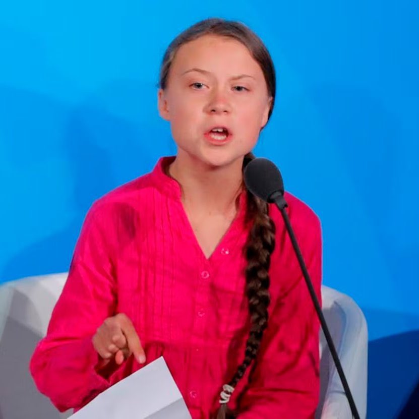 İsrail’de işkence gören İsveçli aktivist Greta Thunberg: 

🟡 Sadece #Gazze'ye yardım götürmek istemiyoruz, aynı zamanda İsrail işgaline ve zulmüne de son vermek istiyoruz.