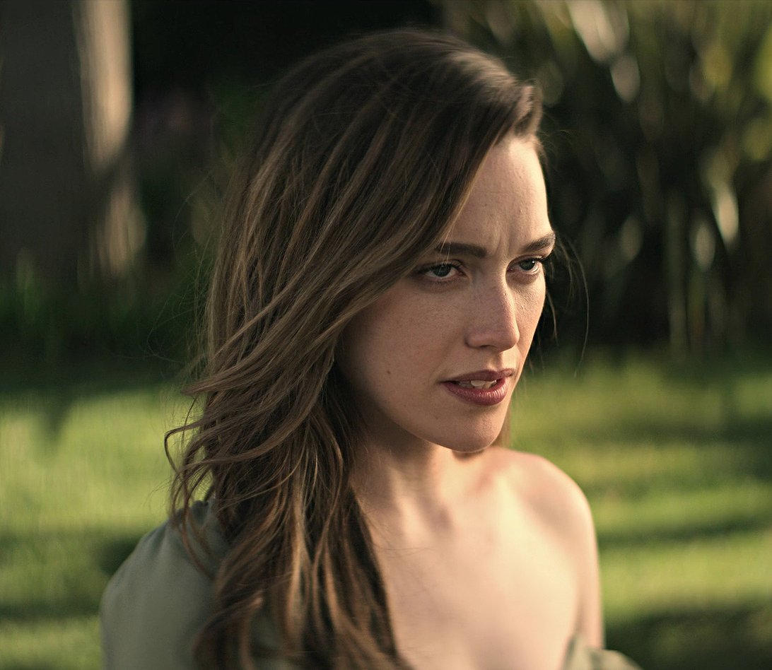 best of victoria pedretti tweet media