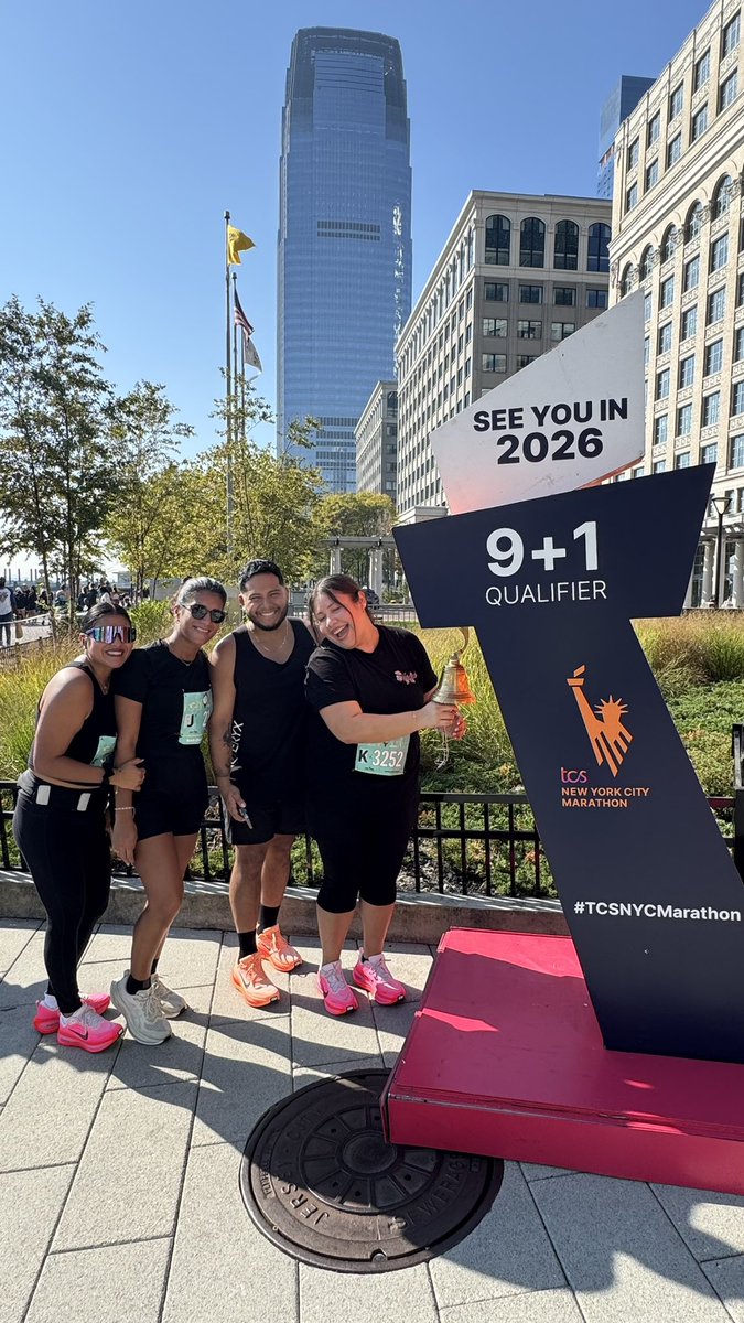 LauraCitrus's tweet photo. im officially a nyc marathon 2026 runner. ain’t that insane? https://t.co/bLG5sJ6t3H
