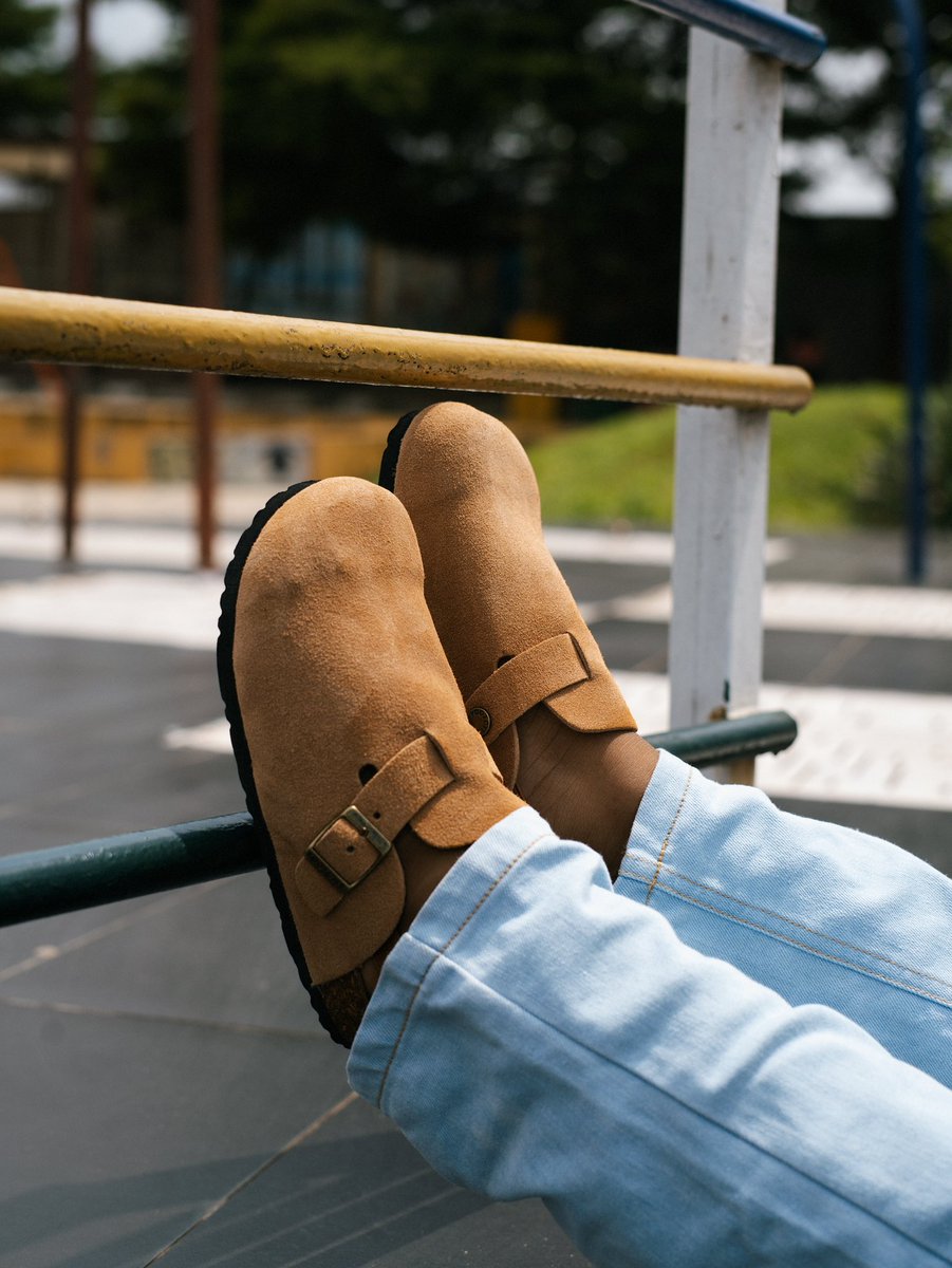 FootCityNG's tweet photo. Starting the week in style with the Kids’ Kigali Suede Mule 🤩

Made for kids who love to move with ease and parents who value comfort and quality.🛍️✨

Available sizes: 20, 24-35 
Price: 43,500

To Shop 🛍️ 
✅Visit: https://t.co/yygpiP4zlp ✅WhatsApp: +234 912 924 1749 https://t.co/lqTzFMtJCi