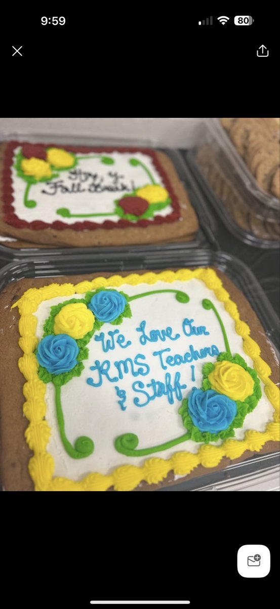 CoachSaraSears's tweet photo. Our @RMSRavens parents donated items for our field day hospitality room, and it made for a sweet treat to start off our fall break. Everyone got a full plate (or two...) because there was SO MUCH food. We are thankful for our stakeholders! https://t.co/ouC2JTSiuR