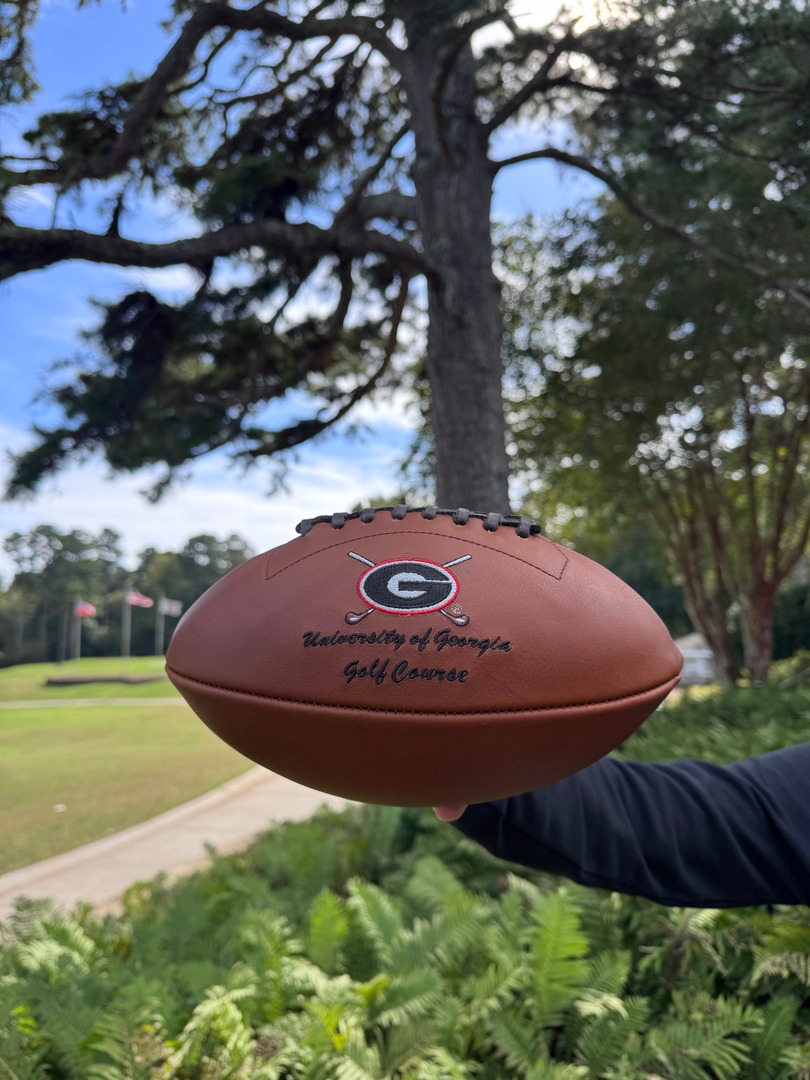 UGAGolfCourse's tweet image. Limited edition UGA Golf Course footballs are here! Get yours before they&apos;re gone! 🏈⛳️