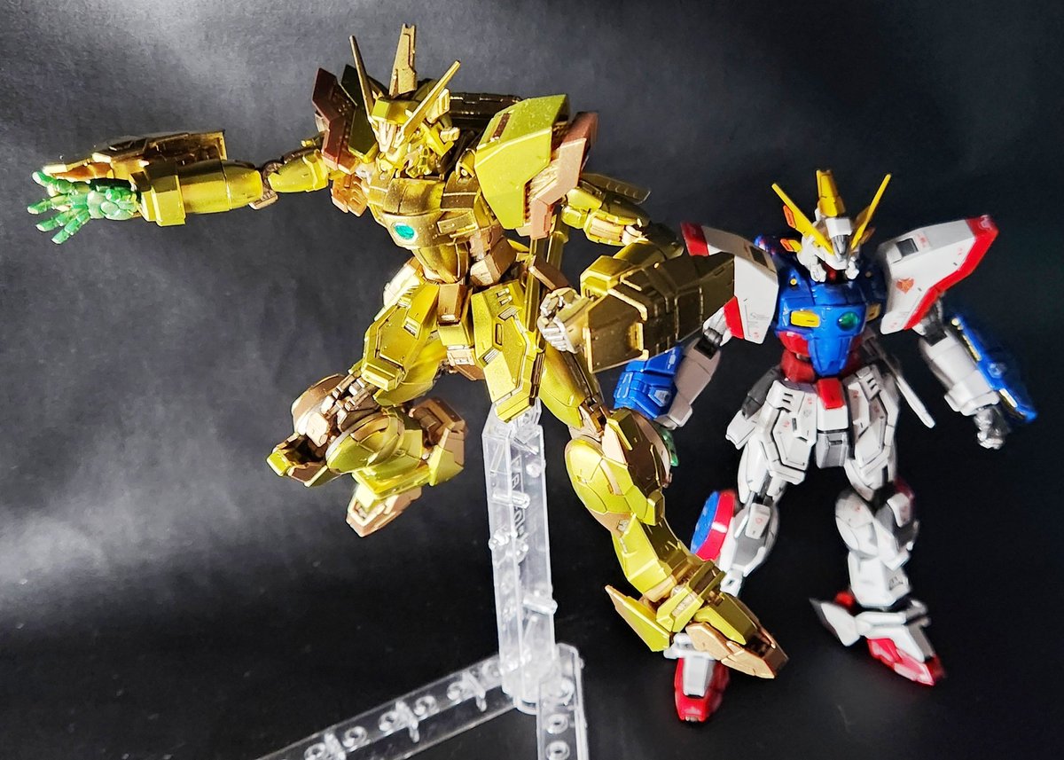 s555KPP's tweet photo. RG １/144 シャイニングガンダム
　　　　　完成です!
スーパーモードも作ったよ（笑）
皆さんはどちらが好みですか？ https://t.co/TGOC4sJQwF
