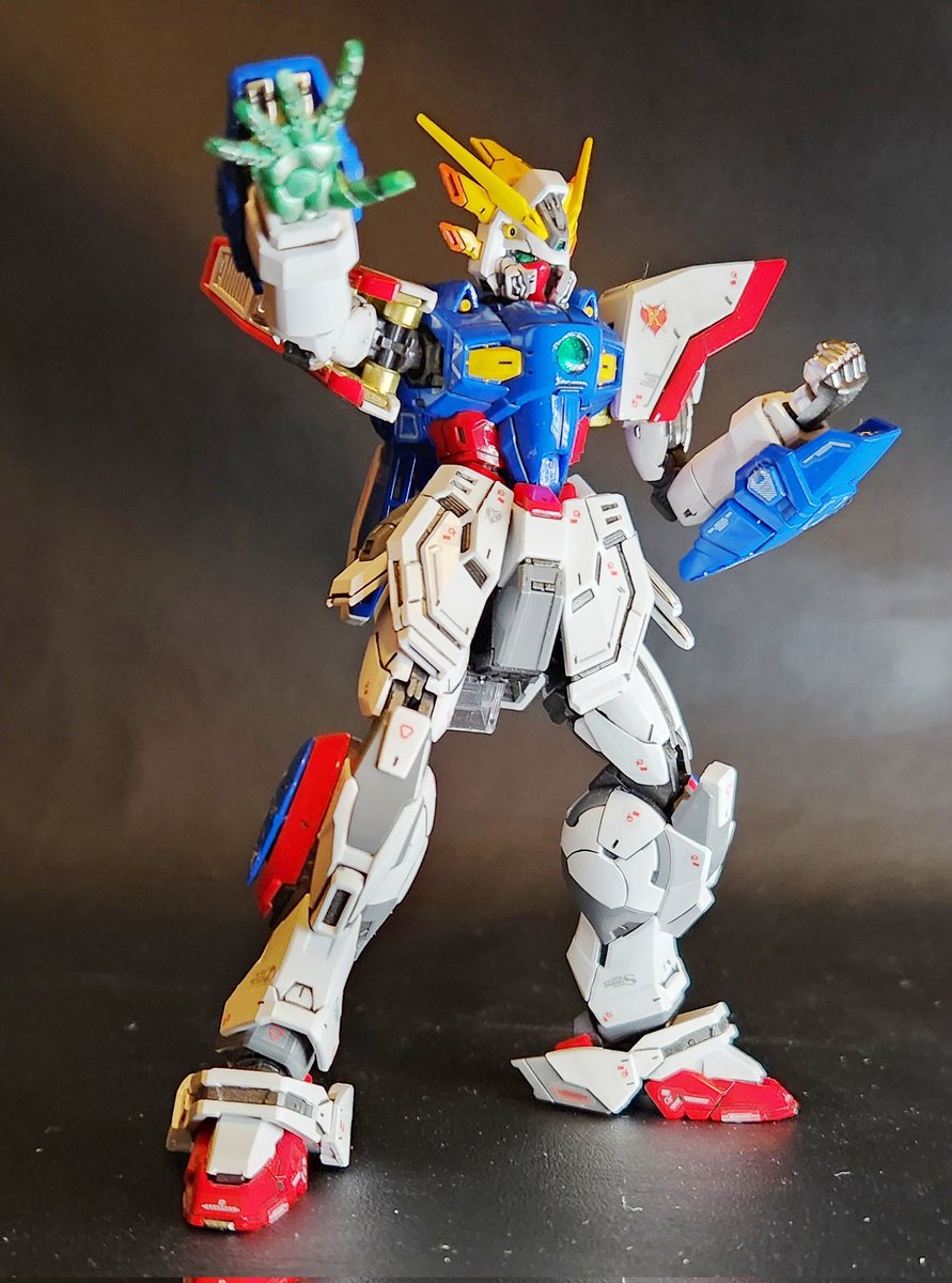 s555KPP's tweet photo. RG １/144 シャイニングガンダム
　　　　　完成です!
スーパーモードも作ったよ（笑）
皆さんはどちらが好みですか？ https://t.co/TGOC4sJQwF