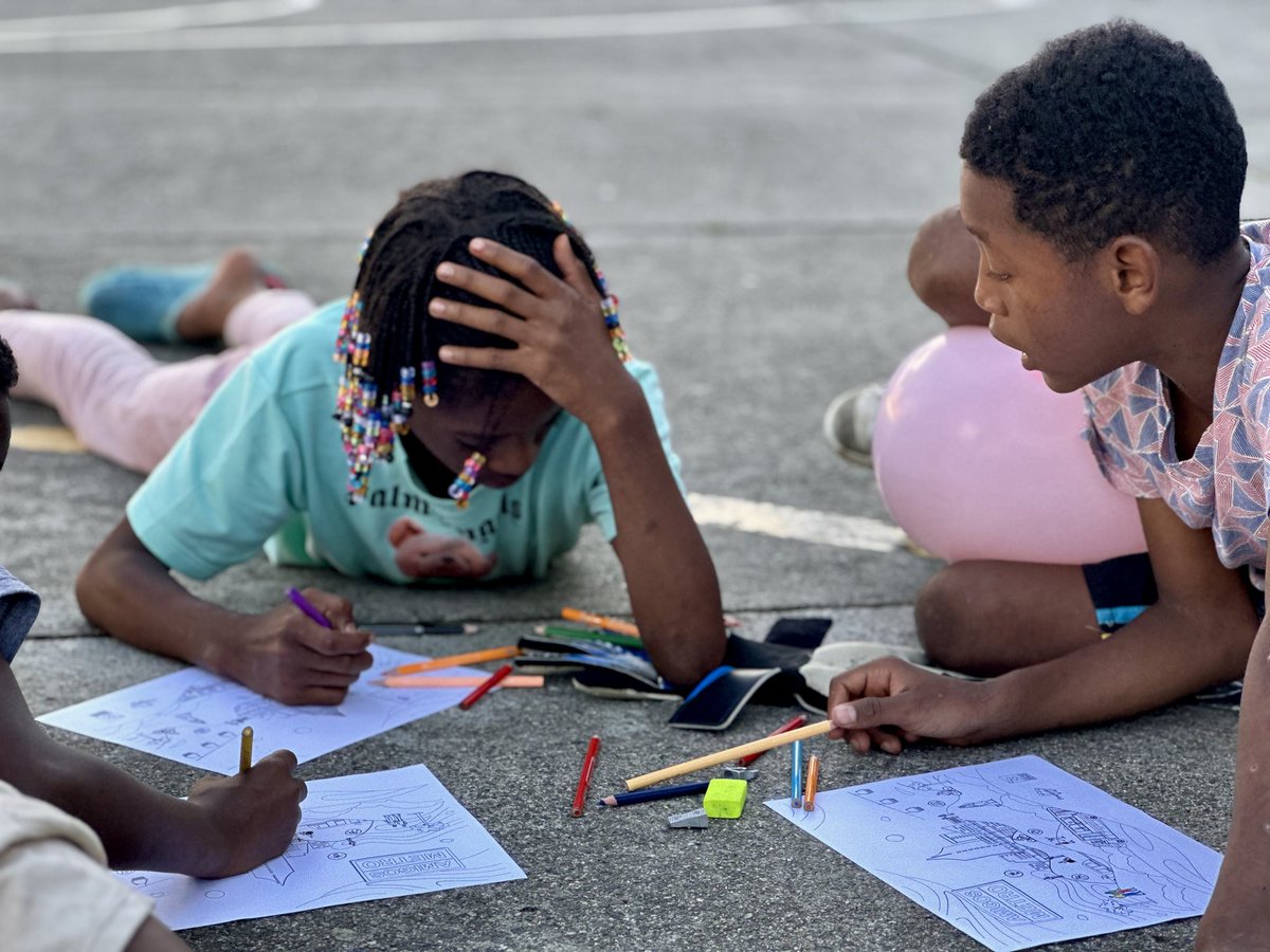 PRESENCIA tweet media