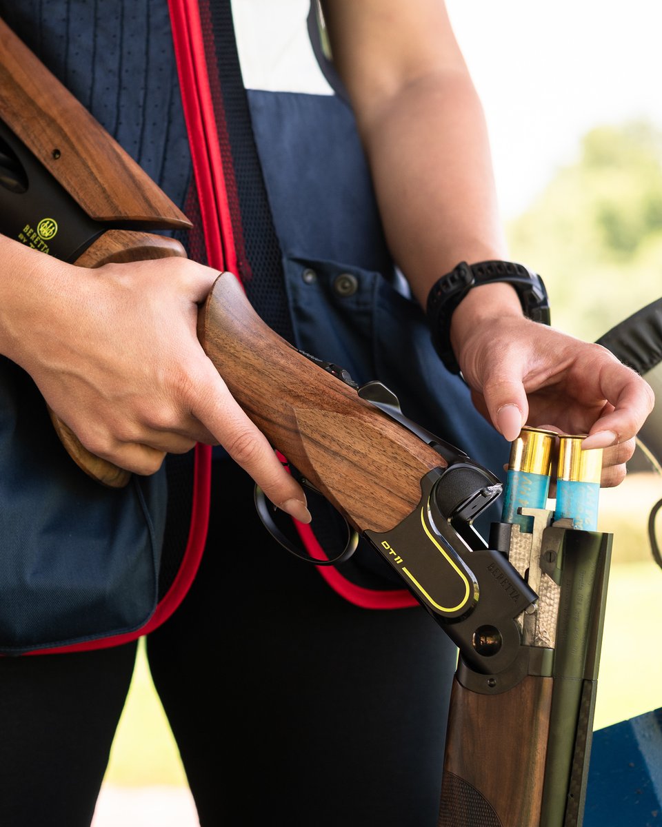 Not going unnoticed at the range - both for unique style and relentless performance. Discover DT11 Black DLC Pro at bit.ly/48ifhGm #1ChoiceOfChampions