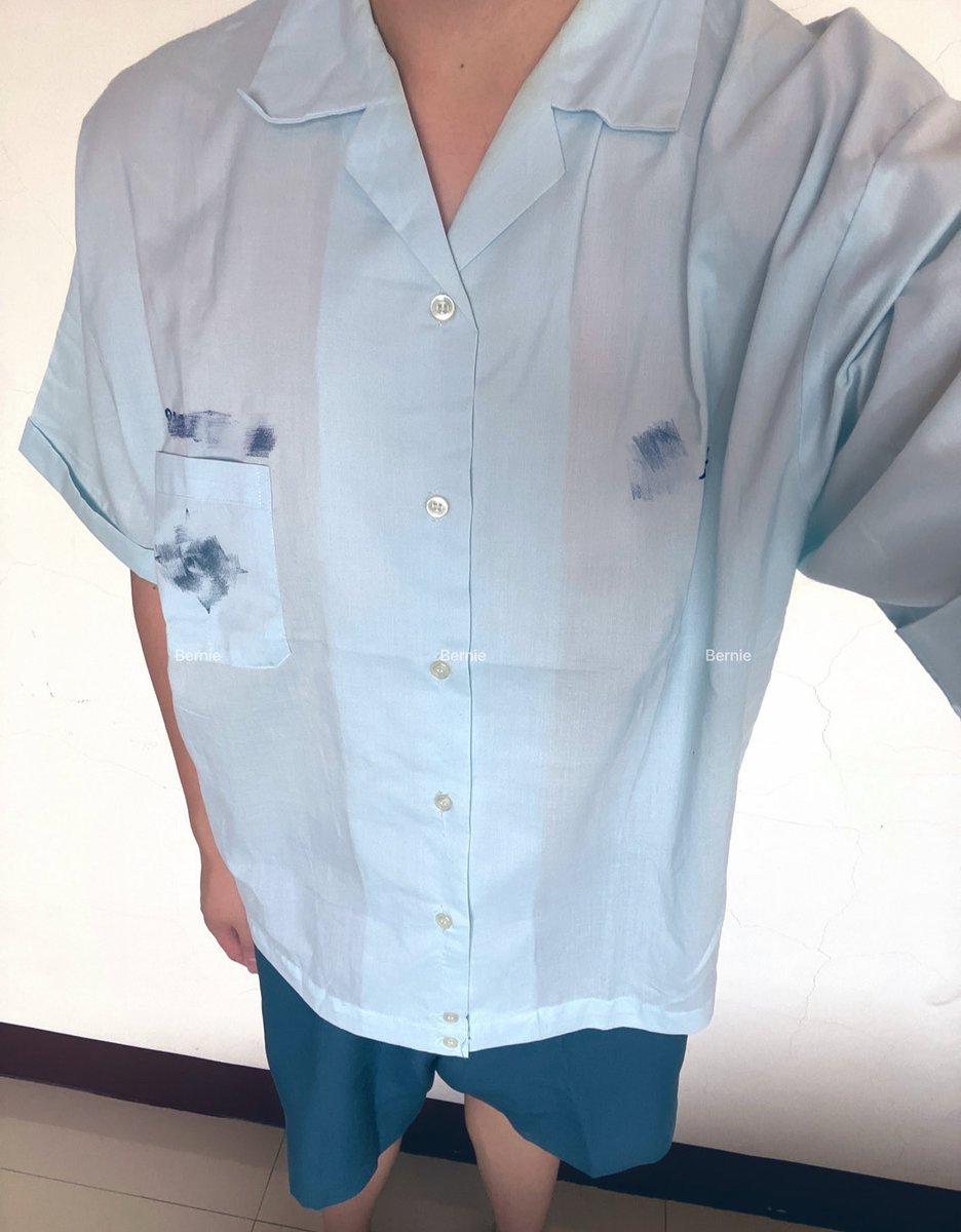 uniform2020's tweet photo. 穿一套很久沒穿過的制服 https://t.co/IoFgV9CZzm