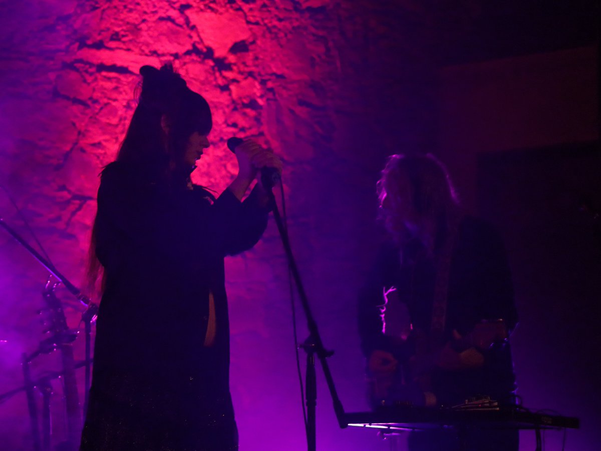 Una noche poderosa con Circuit des Yeux en Plaza de Gallos 🎶
La voz y energía de Haley Fohr envolvieron al público en una experiencia sonora inolvidable. 💫
#28FIACmx 💚