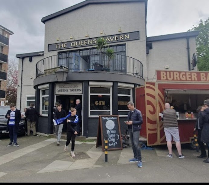 Dylan17moore's tweet photo. @jimmydunne70 Coffee or a Carling https://t.co/xUCAt8XS5e