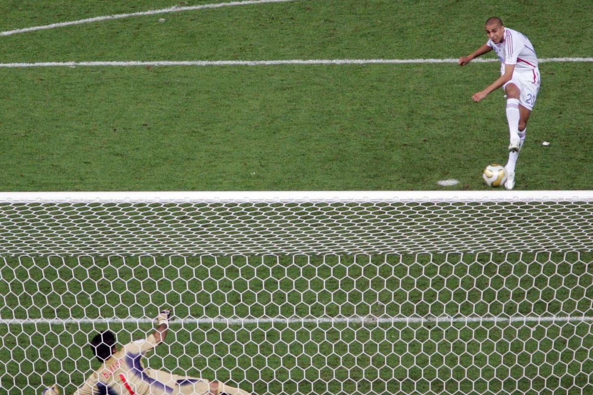 K'rlynoo (@carlinu15) on Twitter photo ๐ The Monumental Misses Hall of Shame
๐จ These are my Top 4 penalty misses that shattered dreams and cost trophies in the biggest international competitions.
ยท ๐ฎ๐น Roberto Baggio (1994 WC Final): The shot that sailed over the bar, handing the World Cup title to Brazil
ยท ๐ด๓ ง๓ ข๓ ฅ๓ ฎ๓ ง๓ ฟ ๐ The Monumental Misses Hall of Shame
๐จ These are my Top 4 penalty misses that shattered dreams and cost trophies in the biggest international competitions.
ยท ๐ฎ๐น Roberto Baggio (1994 WC Final): The shot that sailed over the bar, handing the World Cup title to Brazil
ยท ๐ด๓ ง๓ ข๓ ฅ๓ ฎ๓ ง๓ ฟ