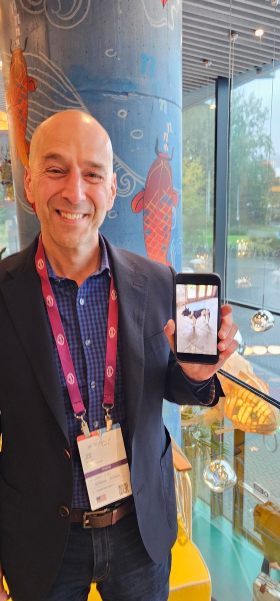 fryba_martin's tweet photo. @pax8 Great to be with @CRN here at the #Pax8beyond in Amsterdam with 1.600 MSP-Partners and more than 40 Vendors driving AI Innovations with and trough the the Channel in EMEA @Sophos CEO loved his dog Meatball, never replace him by AI Dog running here everytime ;-) https://t.co/MuvpDtusa0