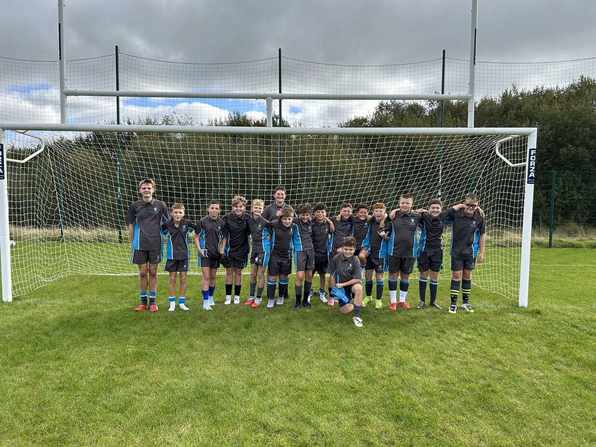 MrGriffithsPE's tweet photo. Da iawn to the Year 8 football team beating Ferndale in the RCT Cup today! 💪🏼⚽️ @TCS_HWB #TeamTon https://t.co/CpBgWMIstn