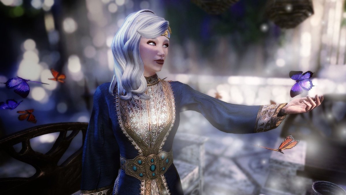 𝐶𝑜𝑙𝑜𝑟𝑓𝑢𝑙 𝐹𝑙𝑖𝑔ℎ𝑡 ❈ A little post that isn't autumn-themed, but Eirlys received a rather special present and I wanted to do something to immortalize this moment. ❈ #ESOfam #TESO #ESO