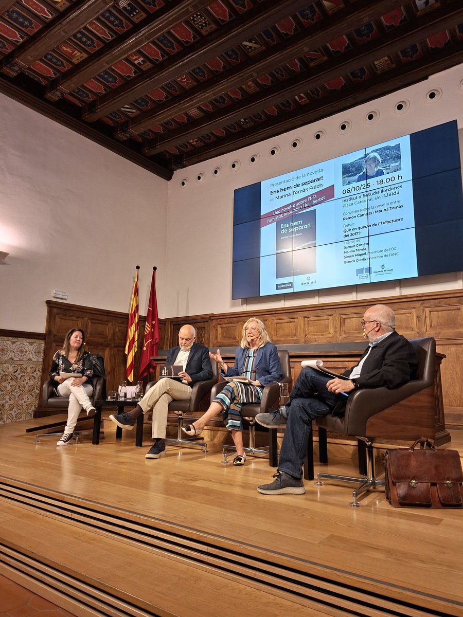 Presentació al <a href="/IEILleida/">INSTITUT D'ESTUDIS ILERDENCS</a> de la novel·la sobre l'1 d'octubre "Ens hem de separar " de <a href="/MarinaTomsFolch/">MarinaTomàs-Folch</a> amb <a href="/ramoncamats/">Ramon Camats</a> , <a href="/SimeoMiquel/">Simeó Miquel Roé</a> i Blanca Currià.