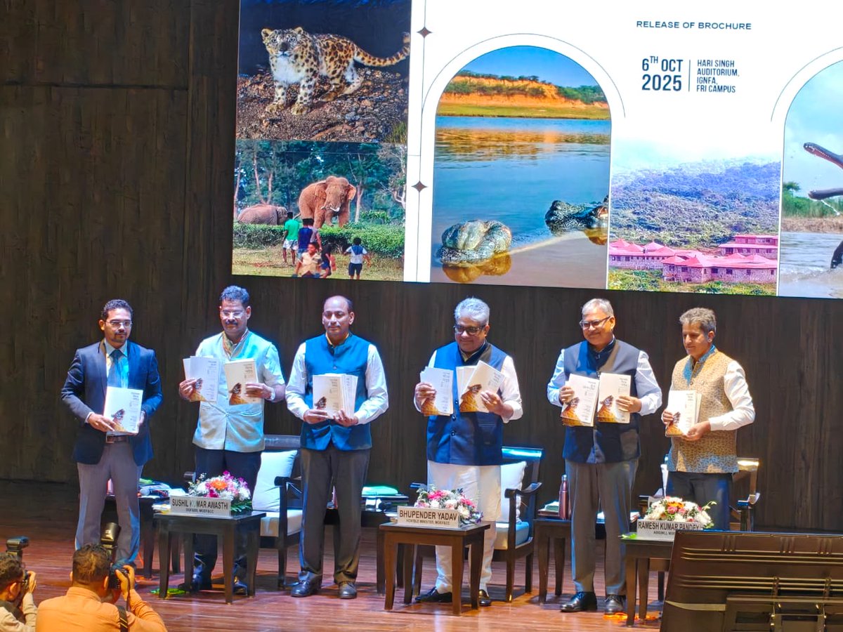 wii_india's tweet photo. The 6th Cycle of the All India Tiger Estimation (AITE-2026) is underway across the country, reaffirming India’s commitment to scientific, collaborative, and participatory wildlife monitoring.

Hon’ble Minister for Environment, Forest and Climate Change today released Field Guides in Assamese and Bengali, developed as part of a series in eight regional languages, to deepen local engagement in tiger conservation. 🐅🇮🇳

@byadavbjp @moefcc @ntca_india @wii_india @IBCA_official @PIB_India #TigerConservation #AITE2026 @wildwithwolves @MSTrIPES @V_kolipakam @GobindsagarBha1 @rameshpandeyifs @SPYadavIFS