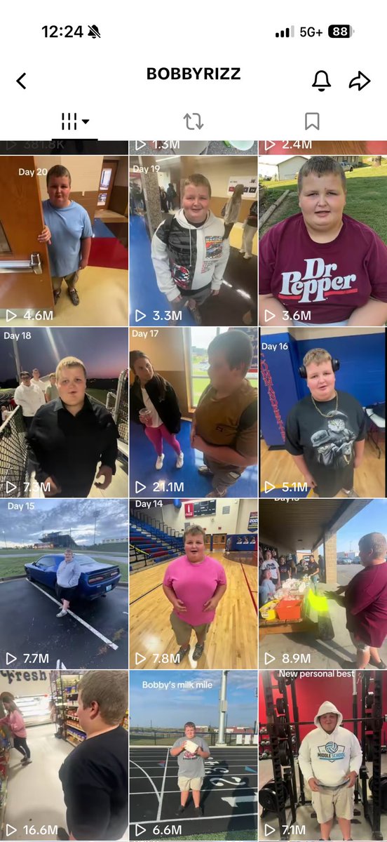 KUZIRA 「Boy Meets Bobby」 70978829 by La-Z-Boy - Walker La-Z-Time® Full Reclining Sofa