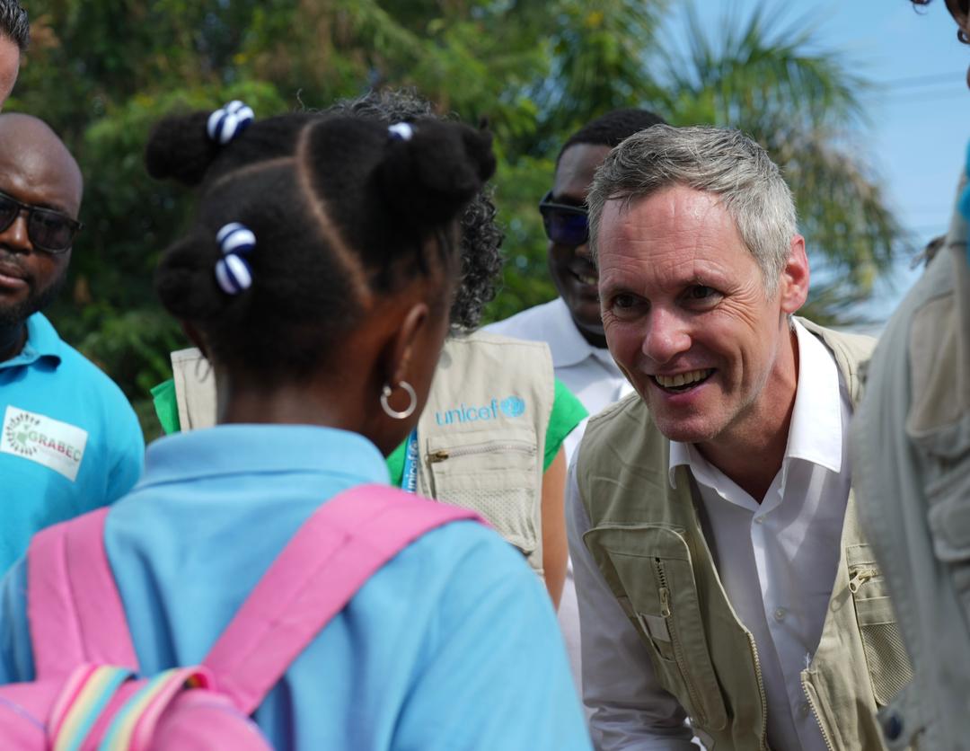 UNICEFHaiti's tweet photo. We are pleased to welcome our Regional Director @Roberto_Benes on his first official visit to Haiti, an opportunity to witness firsthand UNICEF’s work for children amid one of the most complex humanitarian crises in the region.
#foreverchild 💙 https://t.co/lxqCB7AISt