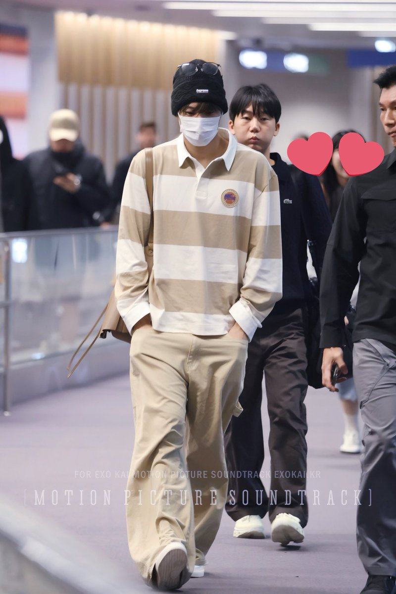 exokai_kr's tweet image. 251007 ICN 푹 쉬고 건강하기💛

#카이 #KAI #カイ
@weareoneEXO 
#KAIxLacoste