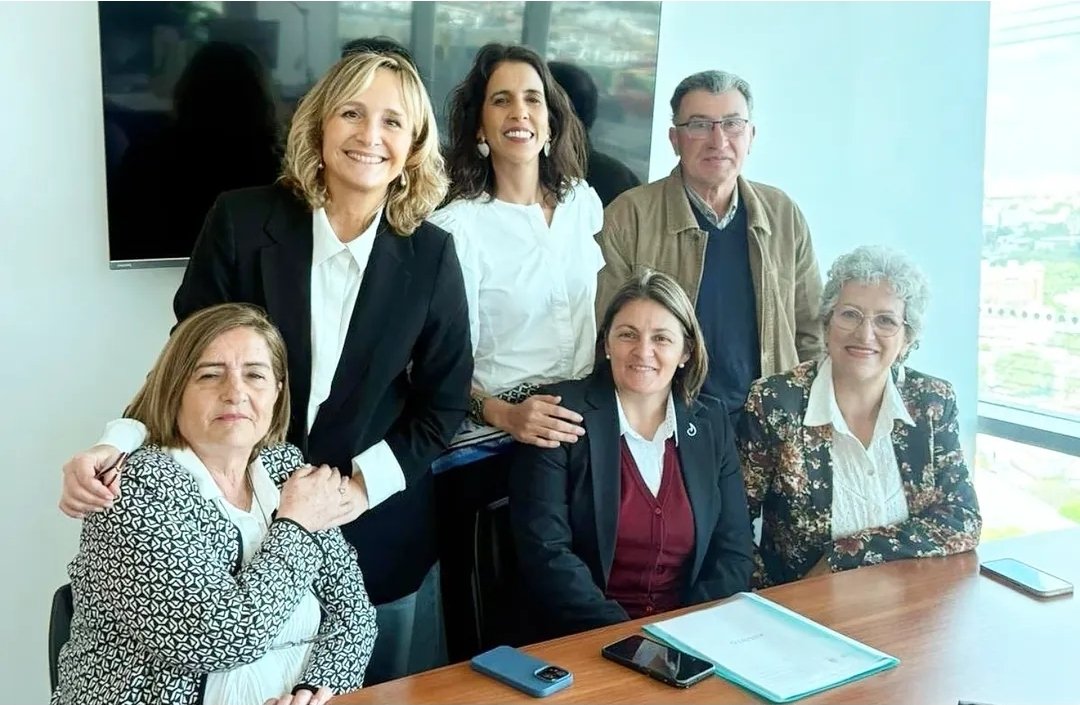 La Diputada María Fajardo se reunió con la Directora Laura Raffo para conversar sobre las necesidades del Municipio de Palmitas en Soriano 

De la reunión también participó la Alcaldesa M. Jaime e integrantes de su equipo de gobierno
