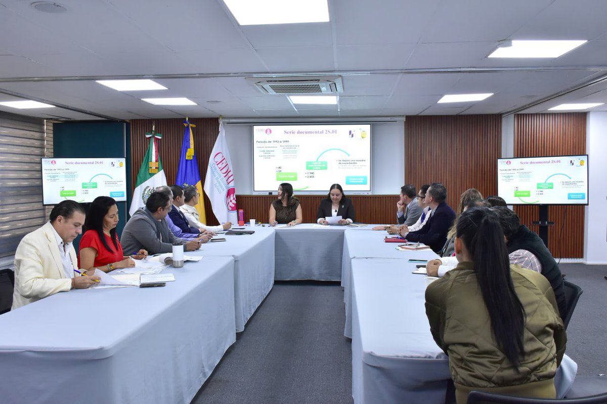 ☑️ En seguimiento al compromiso institucional en materia archivística, se llevó a cabo la Tercera Sesión Ordinaria del Grupo Interdisciplinario de #Archivos 📑✨

📌 Durante ésta, las y los integrantes aprobaron, conforme a los lineamientos, el dictamen y acta de baja documental