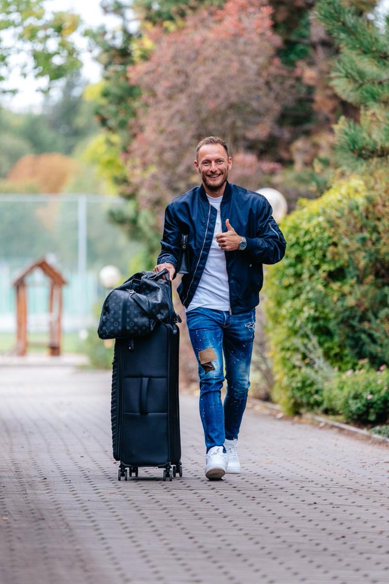 Vladimír Coufal tweet media