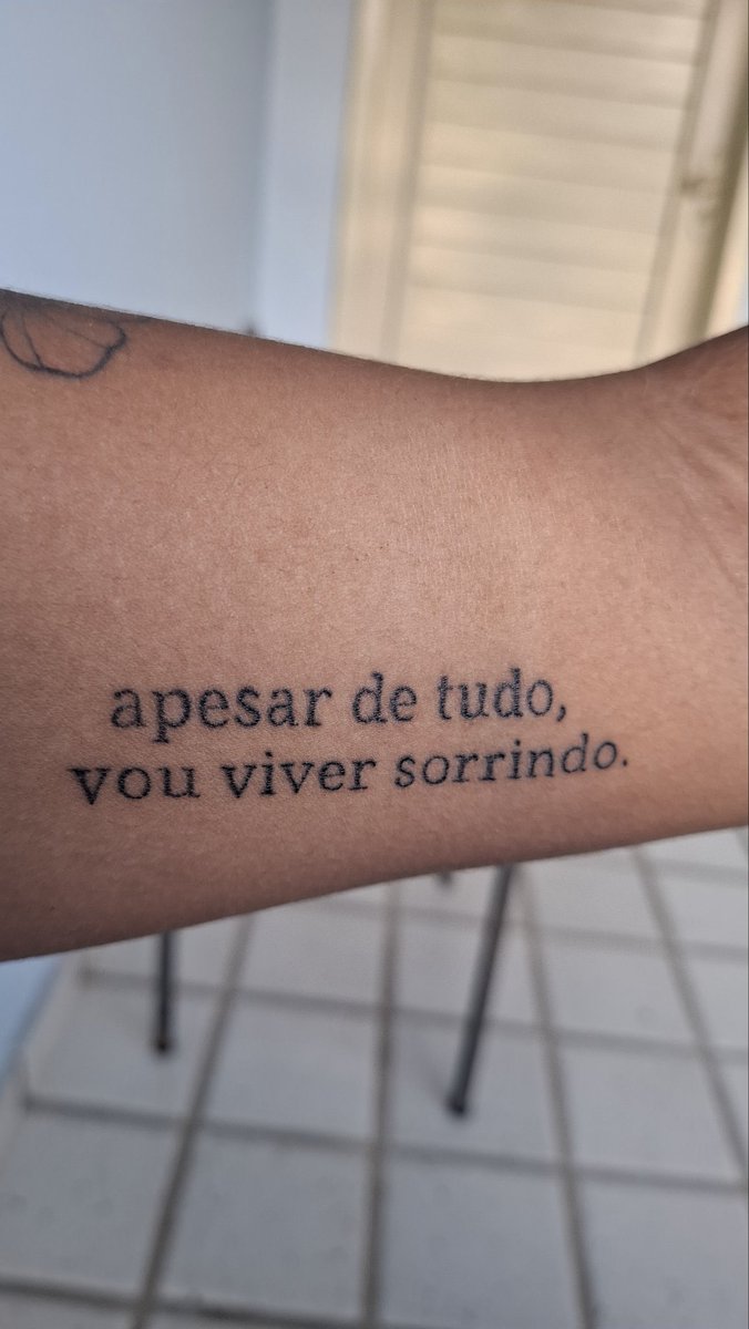 PoesiasFR's tweet image. Tatoo de fã