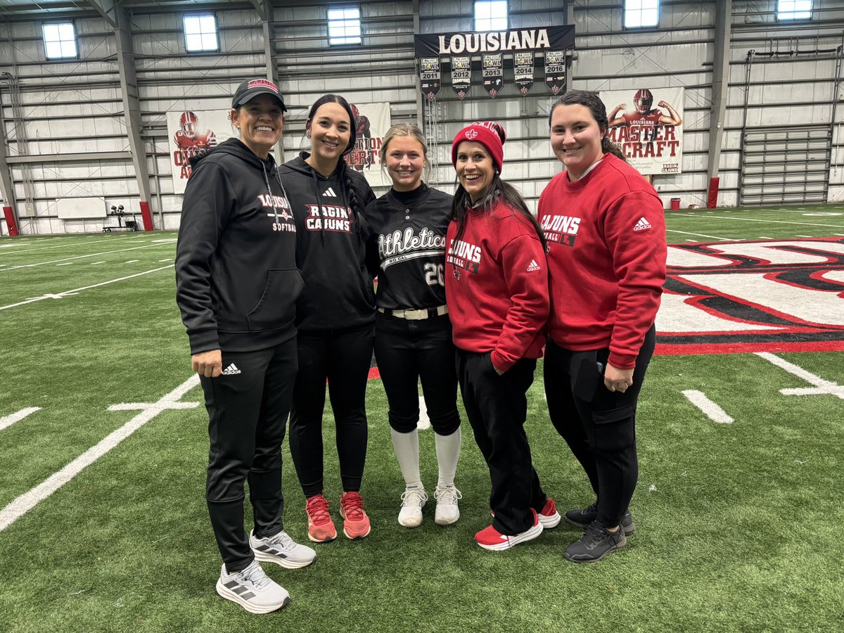 em1lyadams's tweet photo. Happy Coaches Day🥳🥳 grateful for each and every one of them!! https://t.co/ottHc2up2D