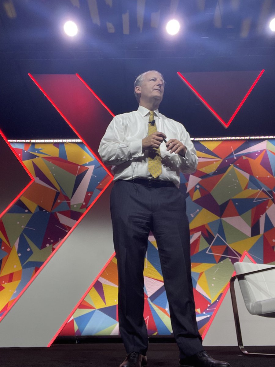 We are one hour from FMX Main Stage.  Today I am thrilled to introduce the AAFP’s 78th President ⁦<a href="/SCNosalMD/">sarah catherine</a>⁩