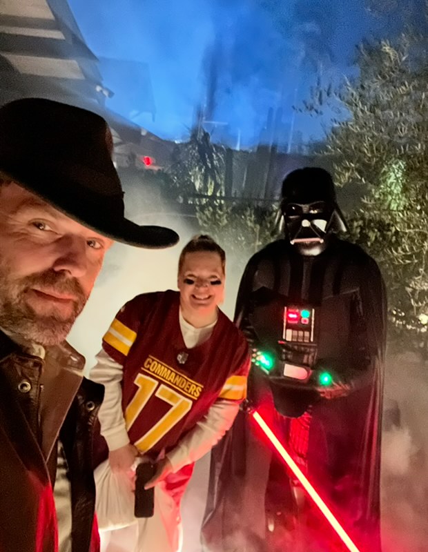 Tracey Sells LA tweet media