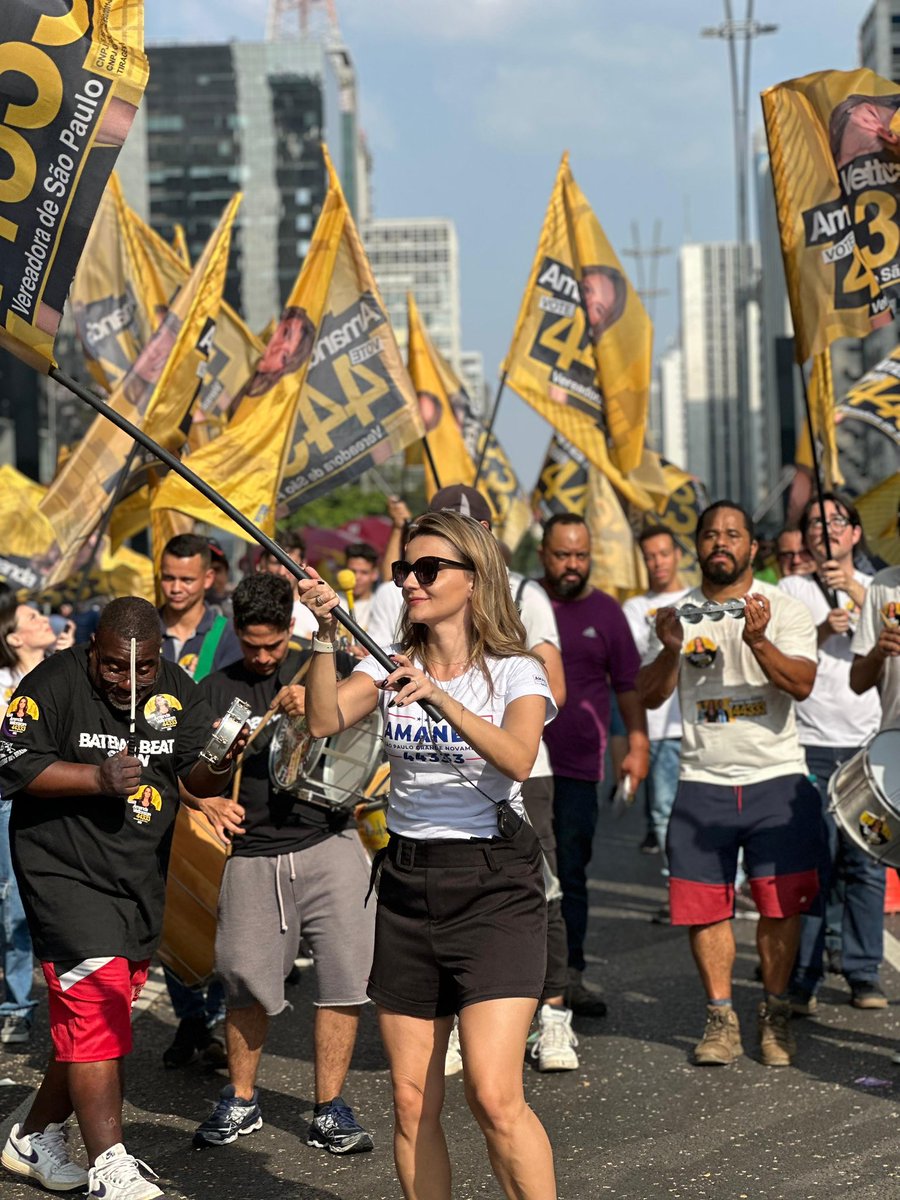 Amanda Vettorazzo tweet media