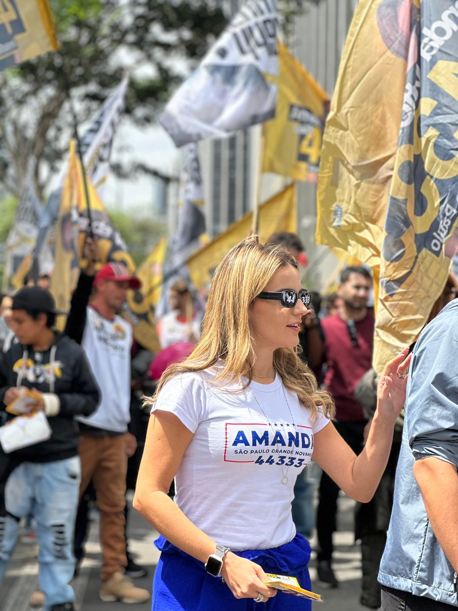 Amanda Vettorazzo tweet media