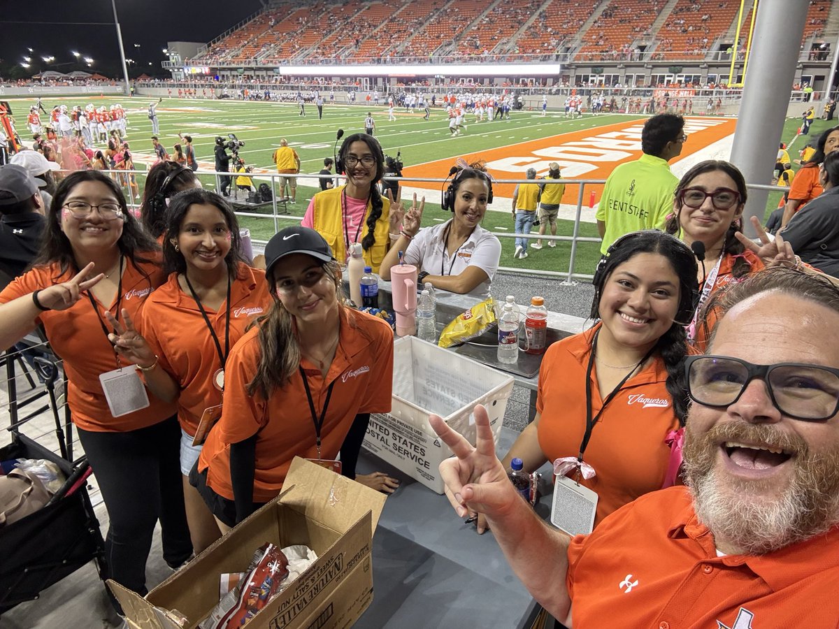 956Forina's tweet photo. How could I forget to post this Saturday night?!?!? The best On Field Promotions team in the #SLC!! Under the direction of @sarahdzm and @JulieV608 with our great @GoUTRGV team!! #VsUp https://t.co/l8YfuIzP92