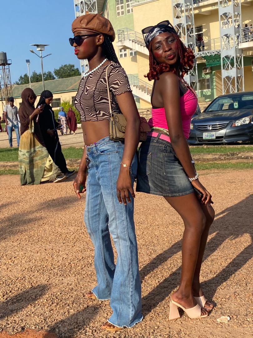 _sheismaureen_'s tweet image. Still on day 1
old school day
#yk2baddie