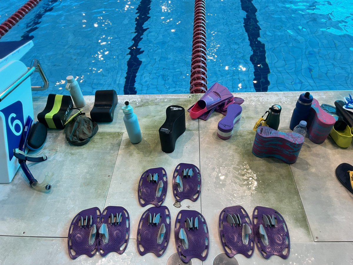 First session back at the Olympic Pool 2012 in quite some time. The #otionpaddles really helped and came into their own in the 50m environment #swimtech #swimfitness