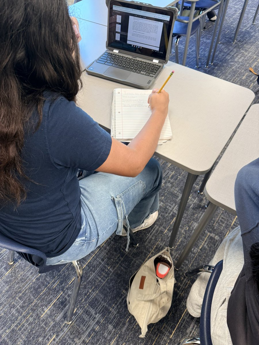 Lauren Garner tweet media