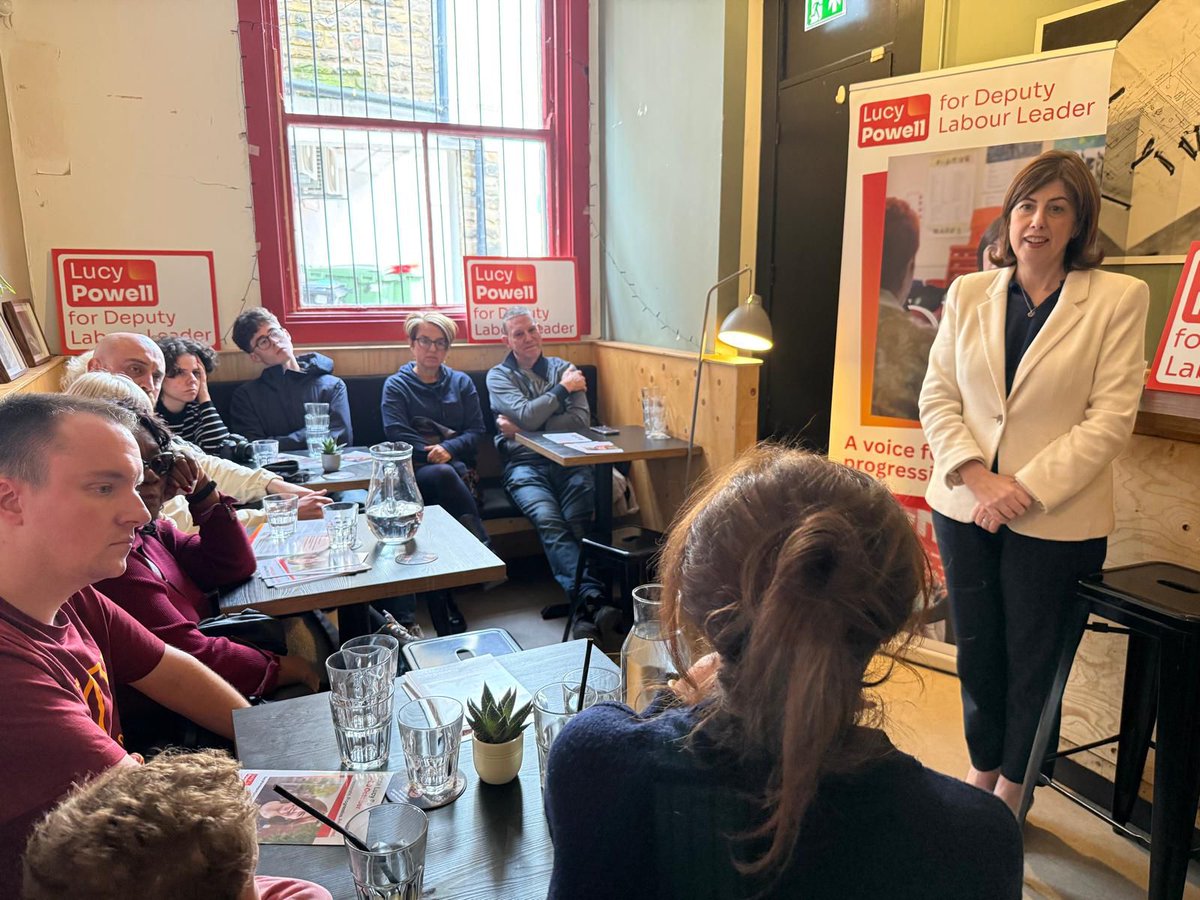 LucyMPowell's tweet image. More and more members are supporting my campaign. Great to speak to members in Leeds as part of my Lucy Listens tour. I’ll be a full time Deputy Leader bridging the membership and leadership.