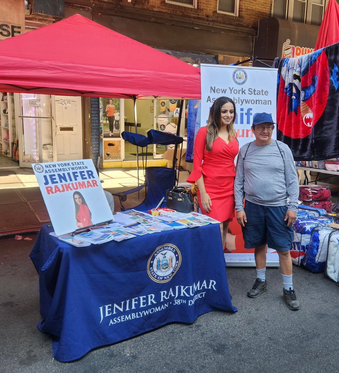 JeniferRajkumar's tweet image. I had a blast greeting hundreds of my neighbors at the energizing Woodhaven Street Festival. It’s a staple event every single year, celebrating our community and small businesses. Congratulations to @woodhavenbid on another successful festival!