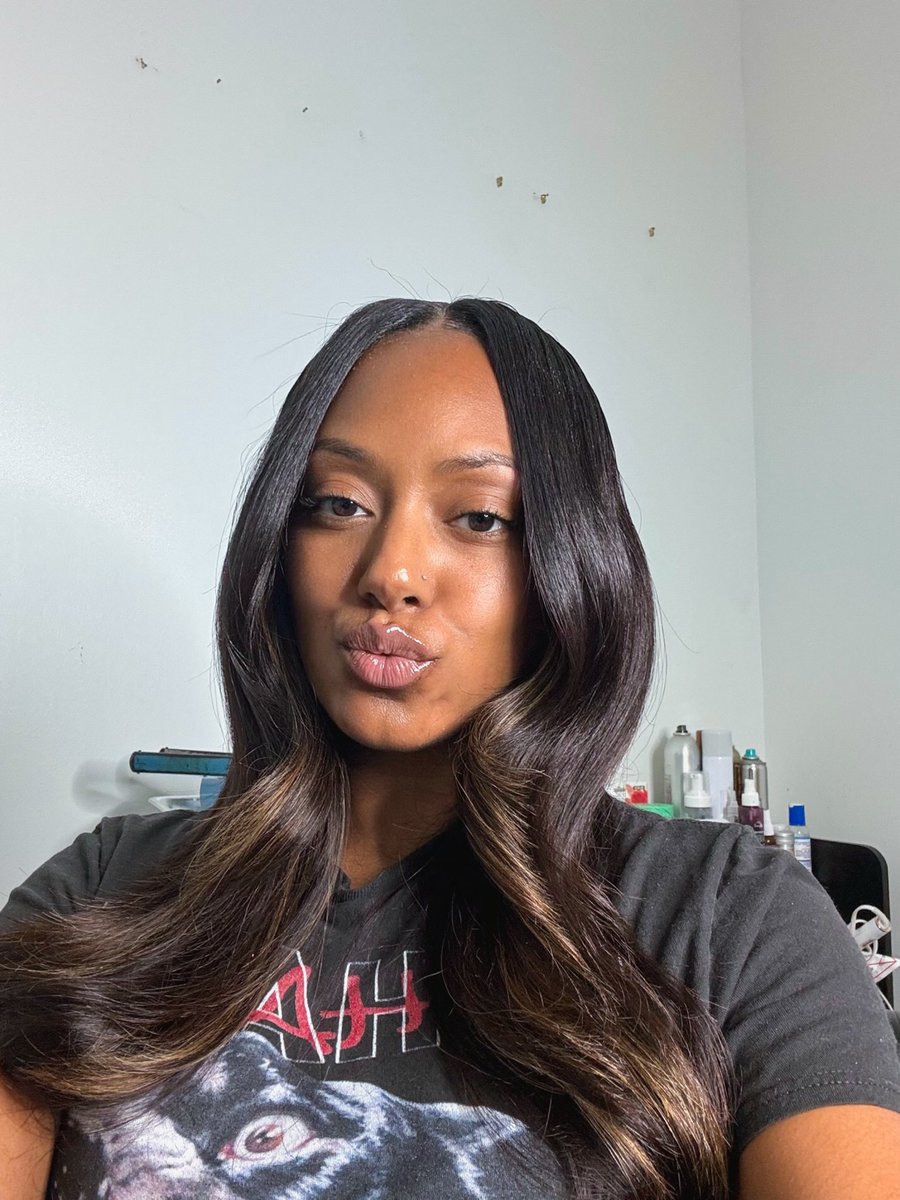 sweet face, soft look 🩵