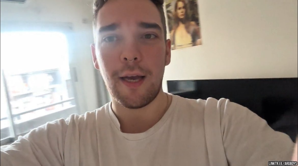 venlcewhore's tweet photo. i love randomly spotting lana in gay porn videos 🎀 https://t.co/lV8D0uYco9