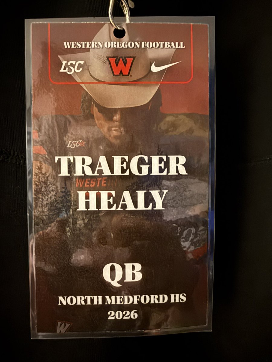 TraegerHealy's tweet photo. Huge thanks to @WOU_FB and @TheCoachJMarsh for an awesome game day visit! Great atmosphere and awesome to see the Wolves get the win! 🐺🔥 Looking forward to being back again soon! @CoachWinker_WOU @NMBlackTornado https://t.co/OpTtox4Qxd