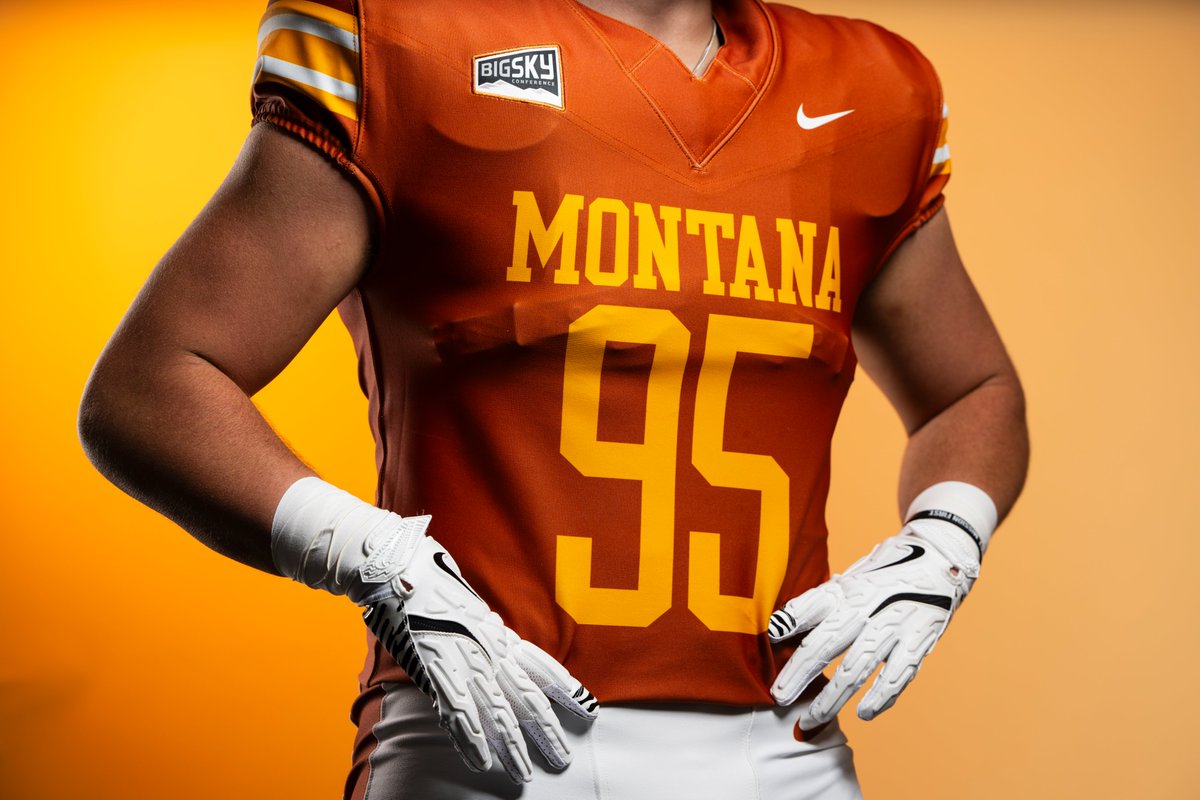 MontanaGrizFB's tweet image. 𝑯𝒂𝒊𝒍 𝑪𝒐𝒑𝒑𝒆𝒓, 𝑺𝒊𝒍𝒗𝒆𝒓, 𝑮𝒐𝒍𝒅 🟠🟡

Ready to party like it&apos;s 1995 👏

#GoGriz